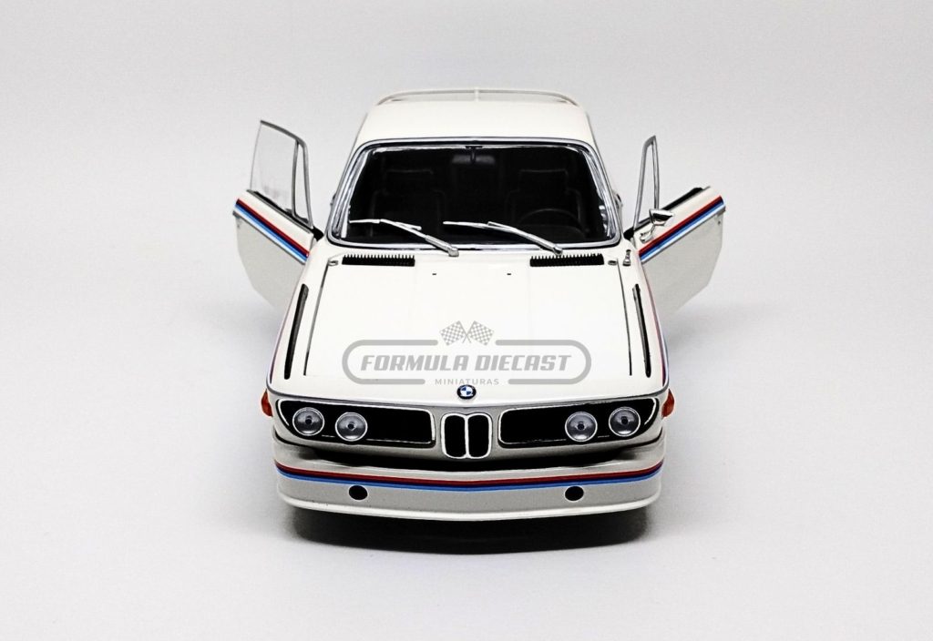 BMW 3.0 CSL 1973-75 - Branco - 1:18 Minichamps - Formula Diecast