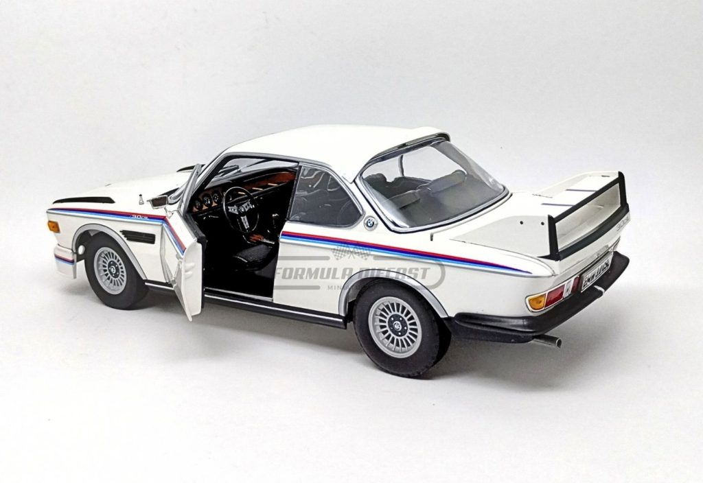 BMW 3.0 CSL 1973-75 - Branco - 1:18 Minichamps - Formula Diecast