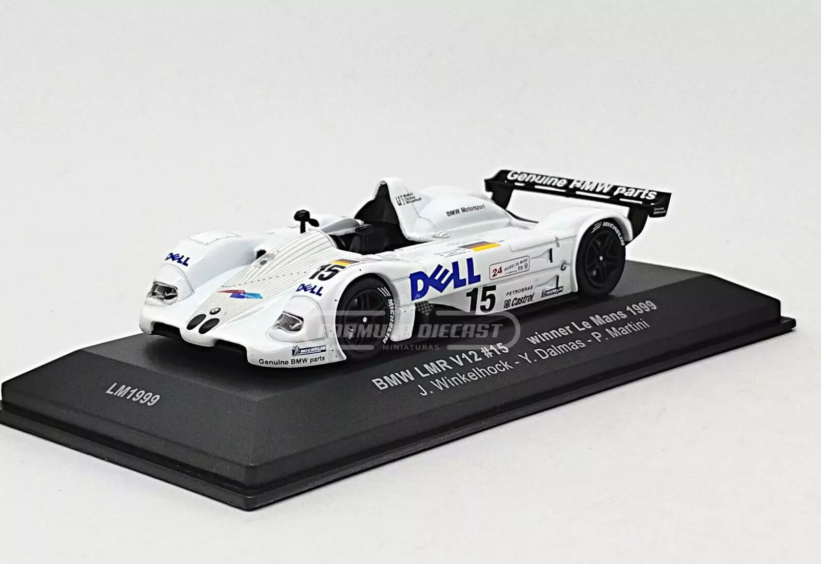 Miniatura de carro BMW V12 LMR #15 Winkelhock/Dalmas/Martini, Vencedor 24h Le Mans 1999, escala 1:43, marca IXO