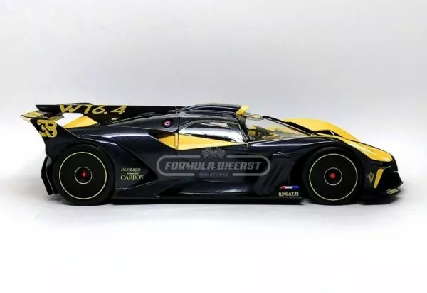 Miniatura de carro Bugatti Bolide W16.4 2020, Amarelo/Carbono, escala 1:18, marca Bburago