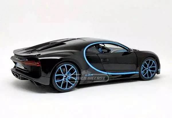 Miniatura de carro Bugatti Chiron Sport #42 J.P.Montoya, World Record Car, Preto, escala 1:18, marca Bburago