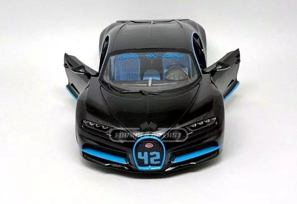 Miniatura de carro Bugatti Chiron Sport #42 J.P.Montoya, World Record Car, Preto, escala 1:18, marca Bburago