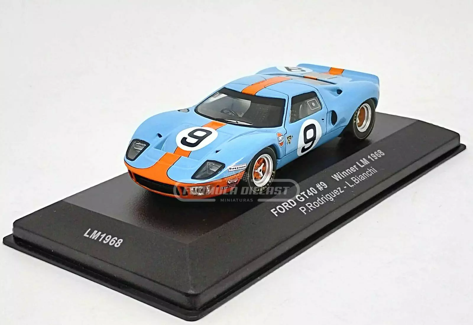 Miniatura de carro Ford GT40 MK I Gulf #9 Rodriguez/Bianchi, Vencedor 24h Le Mans 1968, escala 1:43, marca IXO