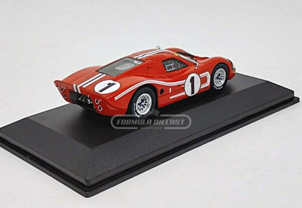 Miniatura de carro Ford GT40 MK IV #1 Gurney/Foyt, Vencedor 24h Le Mans 1967, escala 1:43, marca IXO