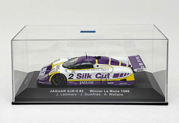 Miniatura de carro Jaguar XJR-9 #2 Lammers/Dumfries/Wallace, Vencedor 24h Le Mans 1988, escala 1:43, marca IXO