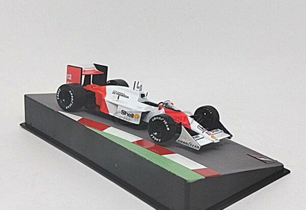 Miniatura de carro McLaren MP4/4 #12 Ayrton Senna, Campeão Mundial F1 1988, escala 1:43, marca Altaya