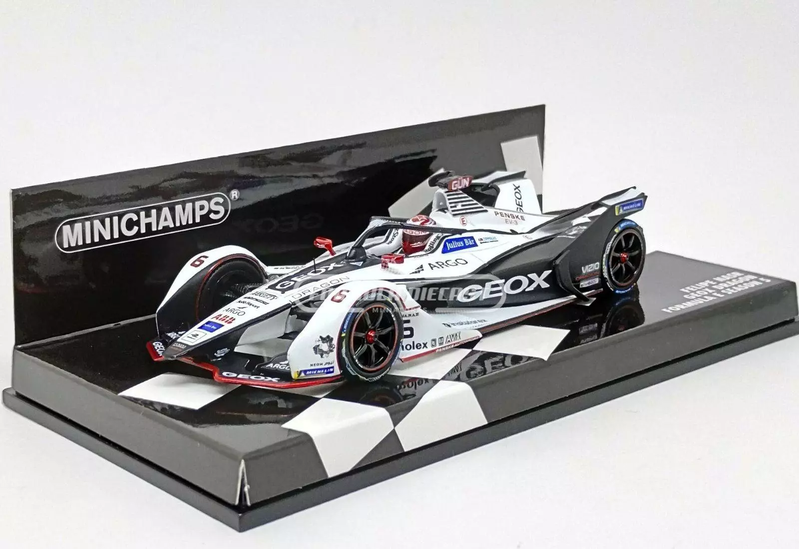 Miniatura de carro Penske EV-3 #6 Felipe Nasr, Formula E 2018/19, escala 1:43, marca Minichamps