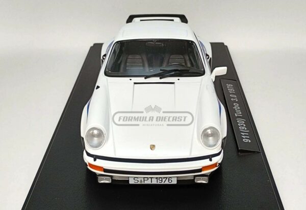 Miniatura de carro Porsche 911 (930) Turbo 3.0 1976, pintura Martini, escala 1:18, marca KK-Scale