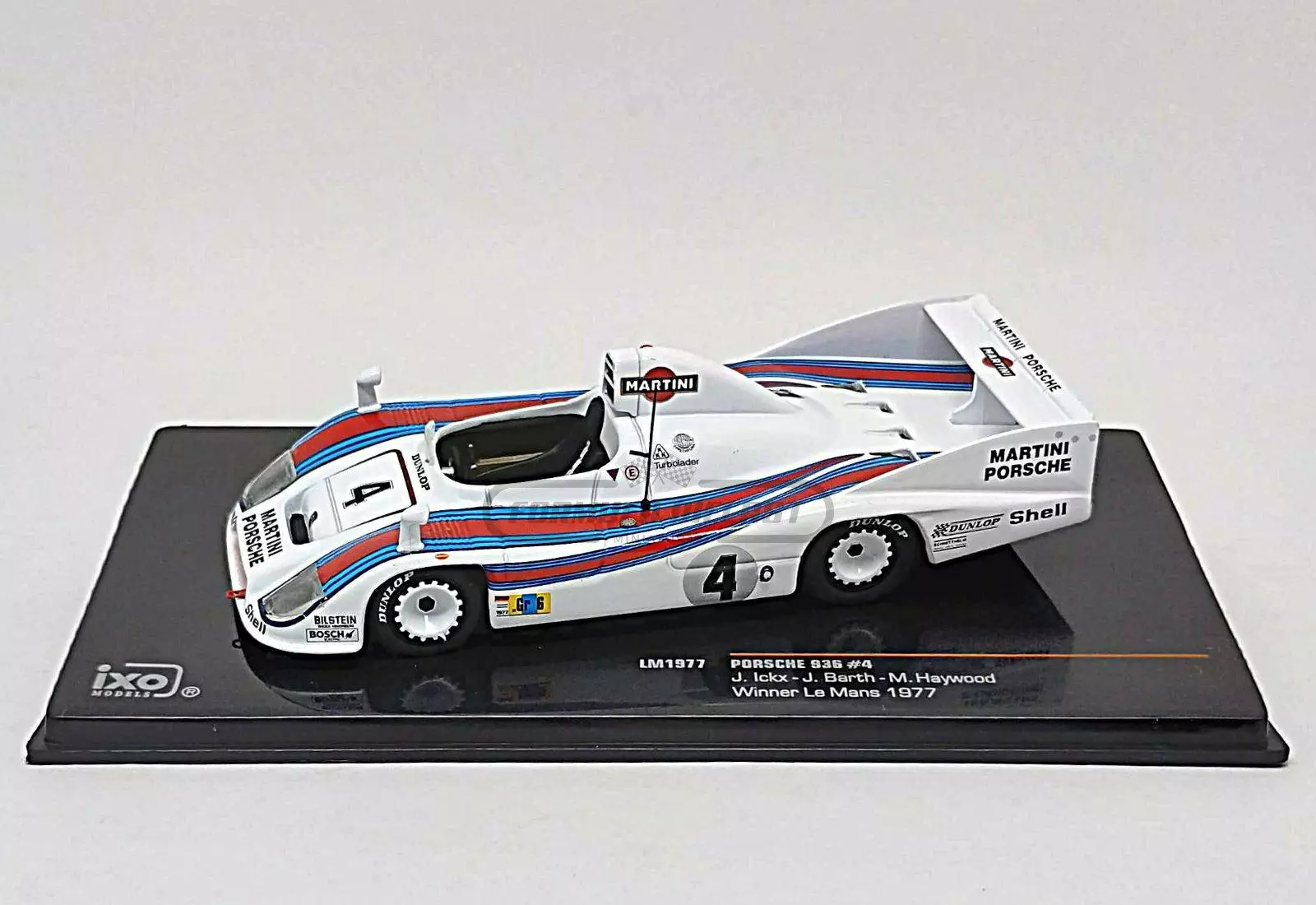 Miniatura de carro Porsche 936/77 #4 Ickx/Barth/Haywood, Vencedor 24h Le Mans 1977, escala 1:43, marca IXO