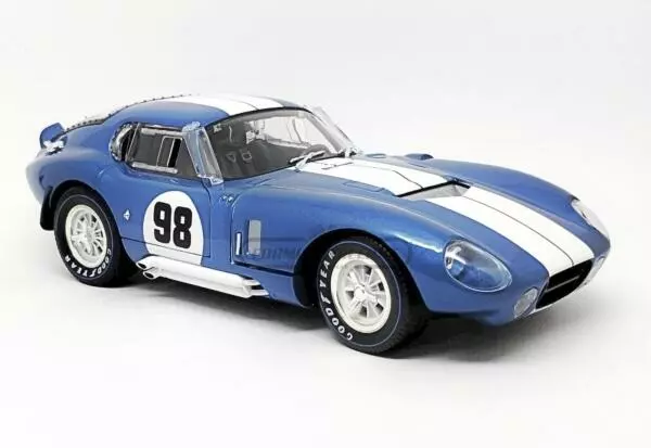 Miniatura de carro Shelby Cobra Daytona Coupe #98 1965, Azul c/ faixas Brancas, escala 1:18, marca Shelby Collectibles