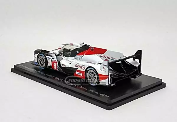 Miniatura de carro Toyota TS050 Hybrid #8 Buemi/Nakajima/Alonso, Vencedor 24h Le Mans 2019, escala 1:43, marca Spark