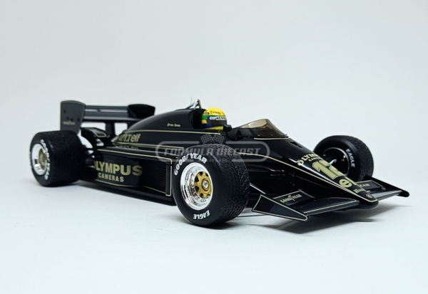 Miniatura de carro Lotus Renault 97T #12 Ayrton Senna, Vencedor GP Portugal 1985 de F1, escala 1:18, marca PremiumX