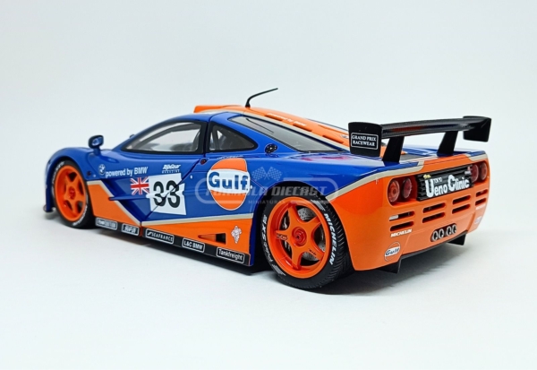 Miniatura de carro McLaren Gulf F1 GTR #33 Lehto/Weaver/Bellm 24h Le Mans 1996, escala 1:18, marca Solido