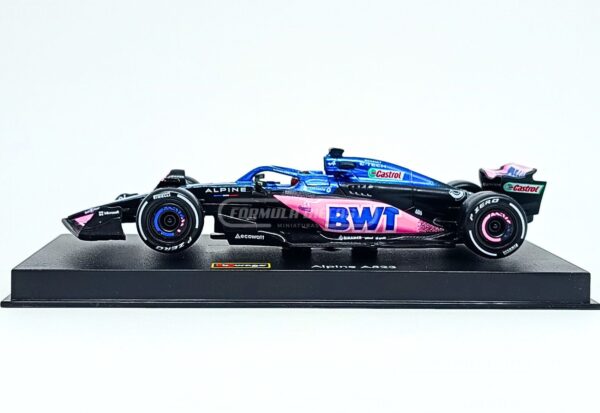 Miniatura de carro Alpine BWT A523 #31 E. Ocon (c/ piloto), F1 2023, escala 1:43, marca Bburago