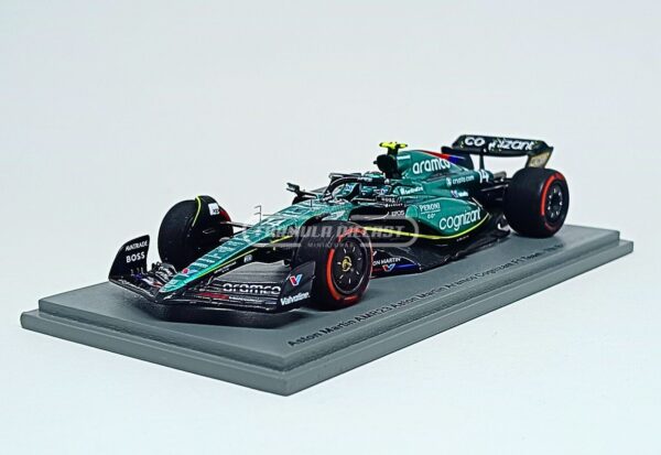 Miniatura de carro Aston Martin AMR23 #14 F. Alonso, 7º lugar GP Inglaterra F1 2023, escala 1:43, marca Spark