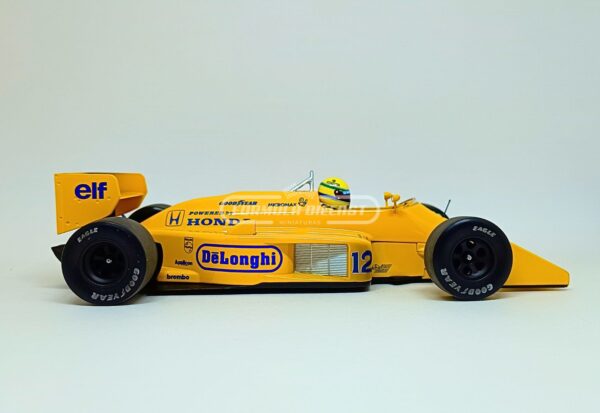 Miniatura de carro Lotus Honda 99T #12 Ayrton Senna - F1 1987, escala 1:18, marca Minichamps