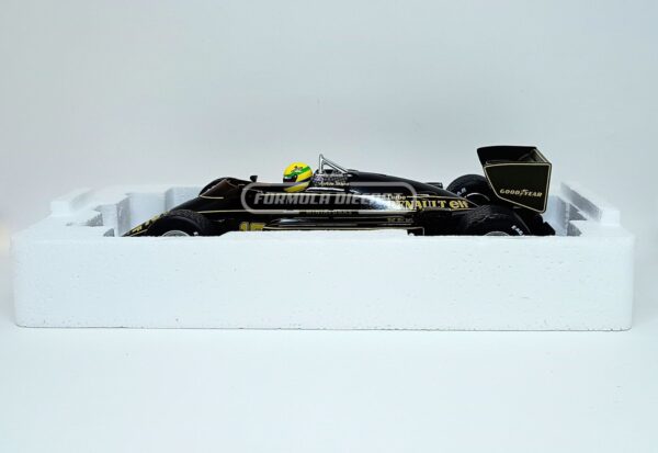 Miniatura de carro Lotus Renault 97T #12 Ayrton Senna - F1 GP de Portugal 1985, escala 1:18, marca Minichamps