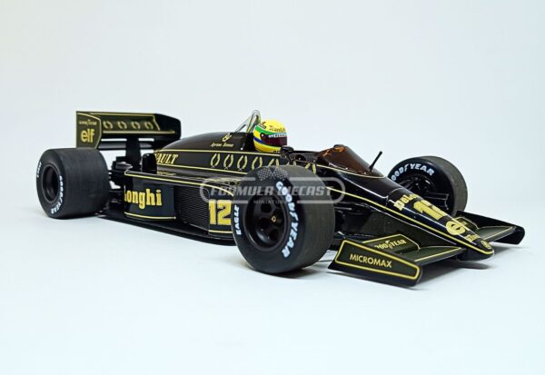 Miniatura de carro Lotus Renault 98T #12 Ayrton Senna - F1 1986, escala 1:18, marca Minichamps