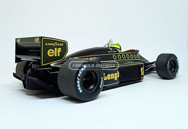 Miniatura de carro Lotus Renault 98T #12 Ayrton Senna - F1 1986, escala 1:18, marca Minichamps