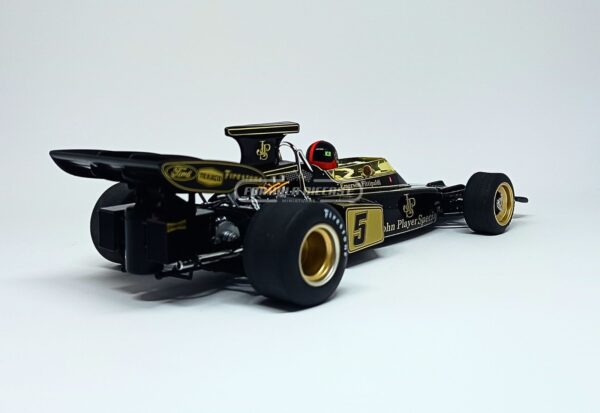 Miniatura de carro Lotus JPS 72D #5 E. Fittipaldi, GP da Espanha, Campeão Mundial F1 1972, escala 1:18, marca MCG