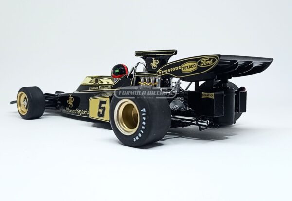 Miniatura de carro Lotus JPS 72D #5 E. Fittipaldi, GP da Espanha, Campeão Mundial F1 1972, escala 1:18, marca MCG