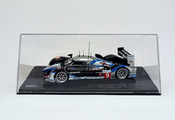 Miniatura de carro Peugeot 908 HDI FAP #9 M. Gene/A. Wurz/D. Brabham, vencedor 24h Le Mans 2009, escala 1:43, marca IXO