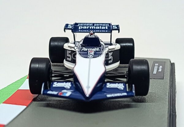 Miniatura de carro Brabham BT52B #5 N. Piquet, Campeão Mundial F1 1983, escala 1:43, marca Altaya