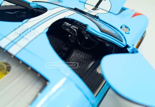 Miniatura de carro Ford GT40 MK II #1 Ken Miles/Denny Hulme, 2º lugar 24h Le Mans 1966, escala 1:18, marca Shelby Collectibles