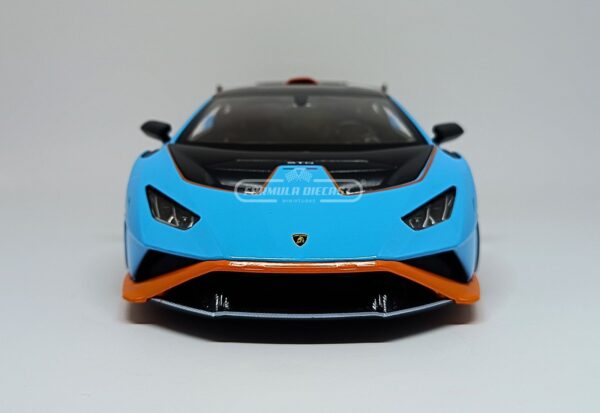 Miniatura de carro Lamborghini Huracan STO 2023, escala 1:18, marca Rastar