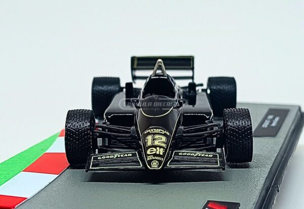 Miniatura de carro Lotus 97T #12 A. Senna, F1 1985, escala 1:43, marca Altaya