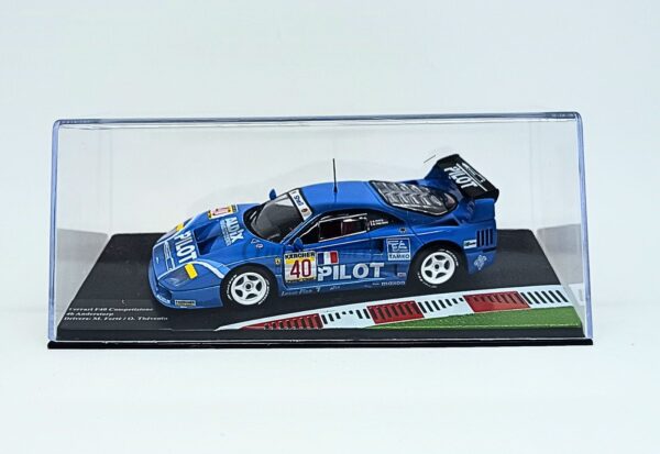 Miniatura de carro Ferrari F40 Competizione #40 M. Ferté/O. Thévenin, vencedor das 4h de Anderstorp 1995, escala 1:43, marca Altaya