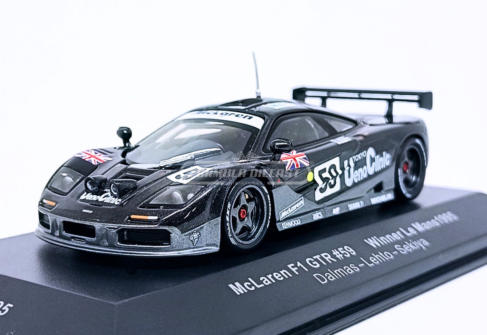 Miniatura de carro McLaren F1 GTR #59 Lehto/Dalmas/Sekiya, vencedor das 24h Le Mans 1995, escala 1:43, marca IXO