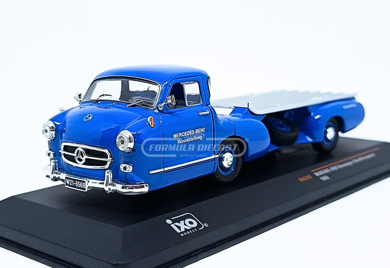 Miniatura do transportador de carros de corrida Mercedes-Benz "Blue Wonder" 1955, escala 1:43, marca IXO