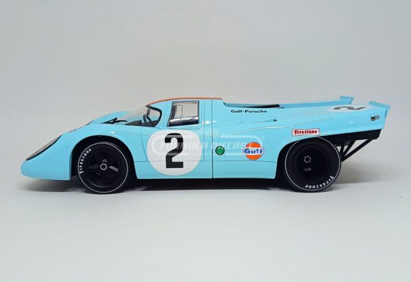 Miniatura de carro Porsche Gulf 917K #2 P. Rodriguez/L.Kinnunen/B. Redman, vencedor das 24h Daytona 1970, escala 1:18, marca CMR