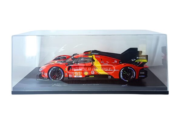 Miniatura de carro Ferrari 499P #51 A.Pier Guidi/J.Calado/A.Giovinazzi, vencedor das 24h Le Mans 2023, escala 1:18, marca Bburago