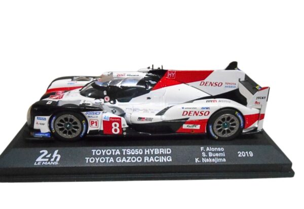 Miniatura de carro Toyota TS050 Hybrid #8 F.Alonso/S.Buemi/K.Nakajima, vencedor das 24h Le Mans 2019, escala 1:43, marca Altaya