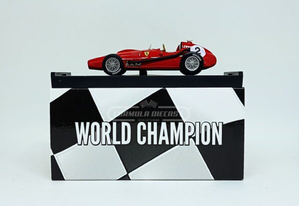 Miniatura de carro Ferrari D246 #2 M.Hawthorn, GP Inglaterra, Campeão Mundial F1 1958, escala 1:43, marca Brumm