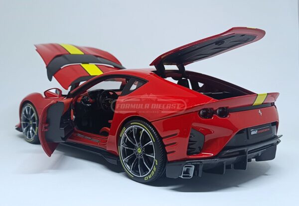 Miniatura de carro Ferrari 812 Competizione 2021, cor Rosso Corsa, escala 1:18, marca Bburago Signature