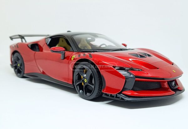 Miniatura de carro Ferrari SF90XX Stradale 2024, cor Rosso Magma, escala 1:18, marca Bburago
