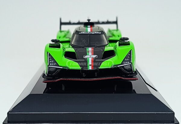 Miniatura de carro Lamborghini SC63 LMDh #63 da temporada WEC 2023, escala 1:43, marca Bburago