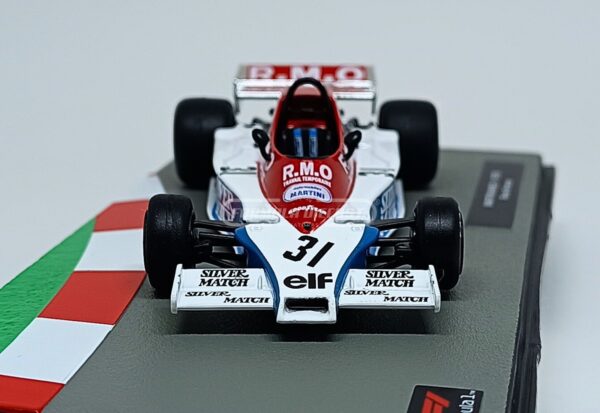 Miniatura de carro Martini MK23 #31 pilotado por René Arnoux na temporada F1 1978, escala 1:43, marca Altaya