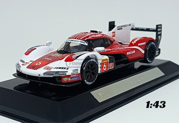 Miniatura de carro Porsche 963 #6 pilotado por Estre, Lotterer e Vanthoor, 4º lugar 24h de Le Mans 2024, escala 1:43, marca Bburago