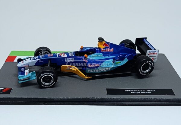 Miniatura de carro Sauber C23 #12 pilotado por Felipe Massa na temporada F1 2004, escala 1:43, marca Altaya