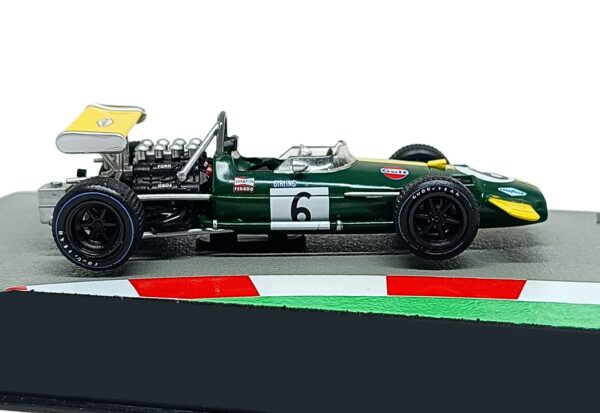 Miniatura de carro Brabham BT26A #6 pilotado por Jacky Ickx, temporada F1 1969, escala 1:43, marca Altaya