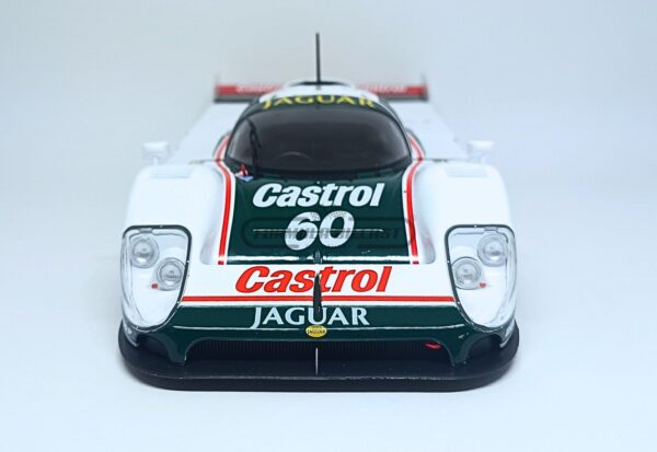 Miniatura de carro Jaguar XJR-9 #60 Brundle/Boesel/Nielsen, vencedor 24h Daytona 1988, escala 1:18, marca CMR
