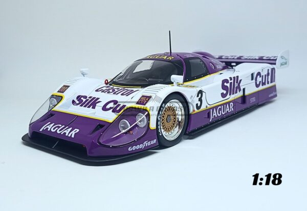 Miniatura de carro Jaguar XJR-12 #3 Nielsen/Cobb/Brundle, Vencedor 24h Le Mans 1990, escala 1:18, marca CMR