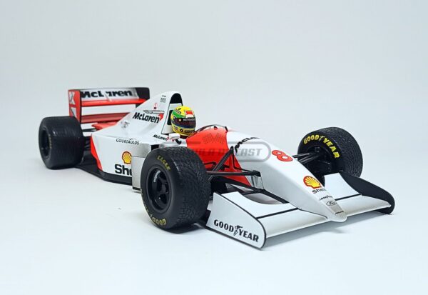 Miniatura de carro McLaren MP4/8 Ayrton Senna , vencedor GP Europa F1 1993, escala 1:18, marca Minichamps
