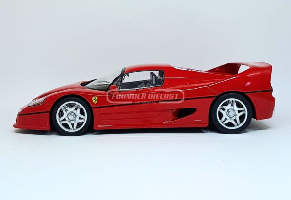 Miniatura de carro Ferrari F50 Hardtop 1995, cor Rosso Corsa, escala 1:18, marca KK-Scale