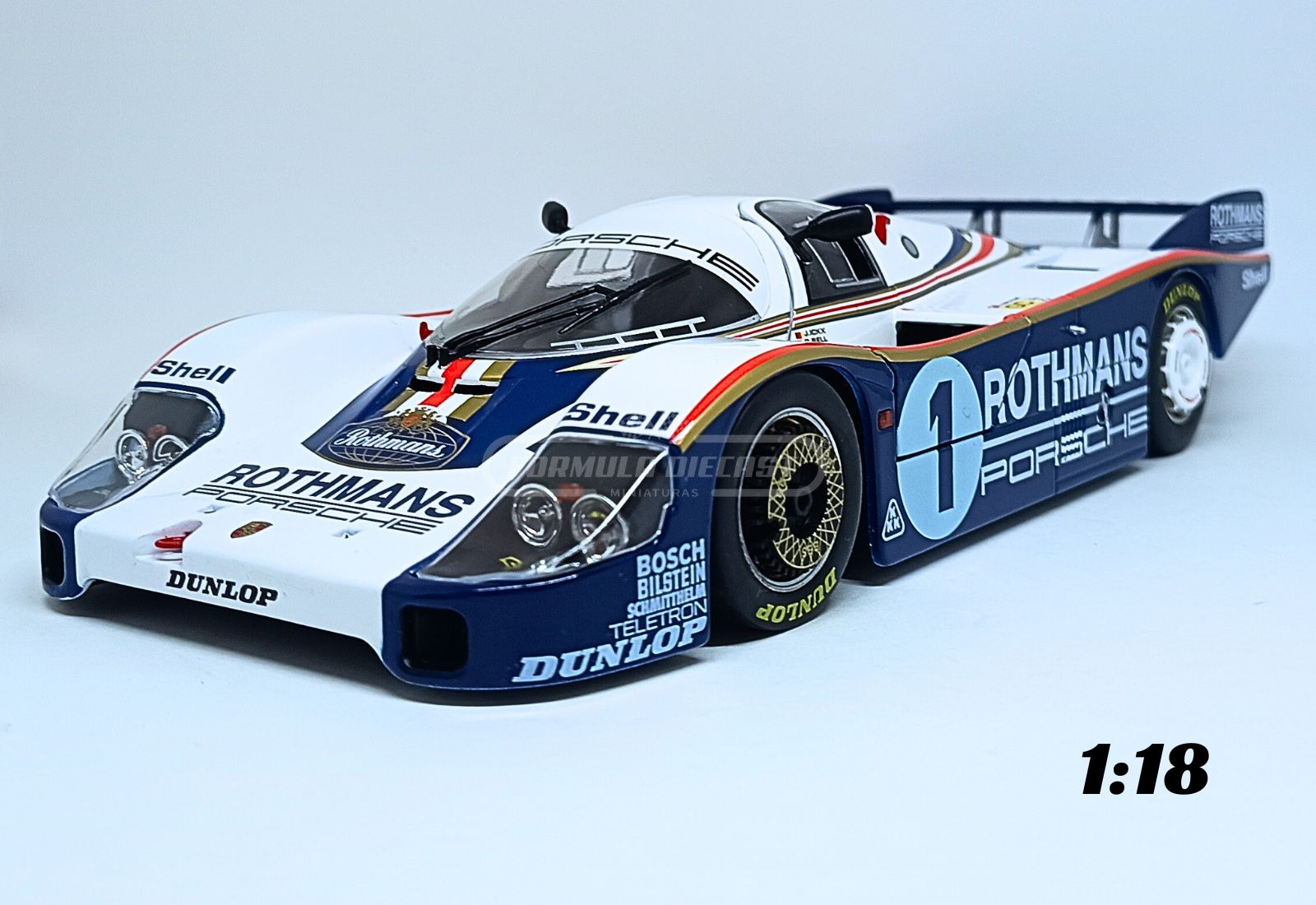 Miniatura de carro Porsche 956 LH #1, pilotado por J. Ickx/D. Bell, vencedor 24h Le Mans 1982, "Collector's Box", escala 1:18, marca Werk83