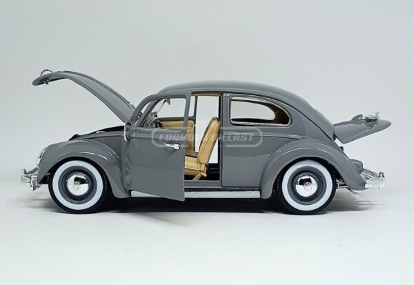 Miniatura de carro VW Fusca Käfer-Beetle 1951, cor Cinza, escala 1:18, marca Bburago